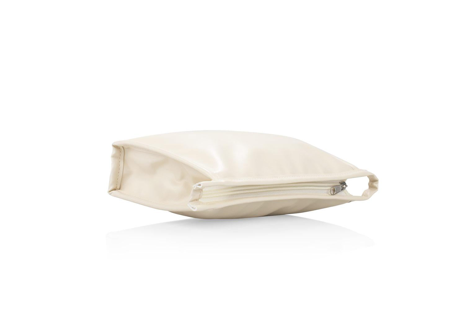 https://www.patrickandsant.com/CompanyFiles/Ref/200105/3038803_16SA0320_2.jpg